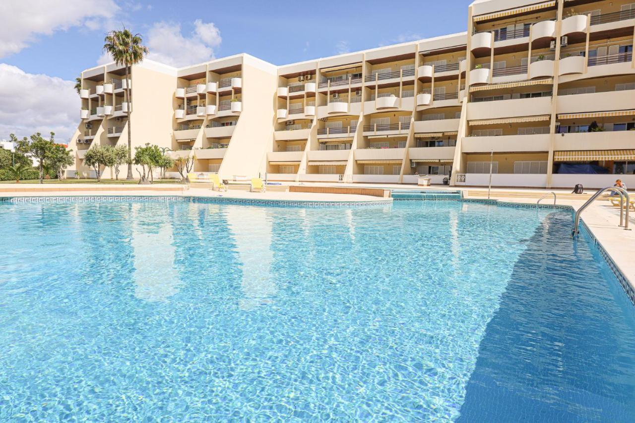 Apartamento Palmeira Gale - Beach - Pool - By Bedzy Αλμπουφέιρα Εξωτερικό φωτογραφία
